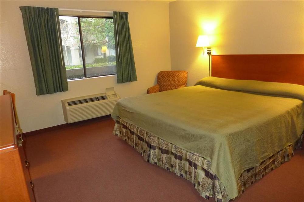 Good Nite Inn Fremont Phòng bức ảnh