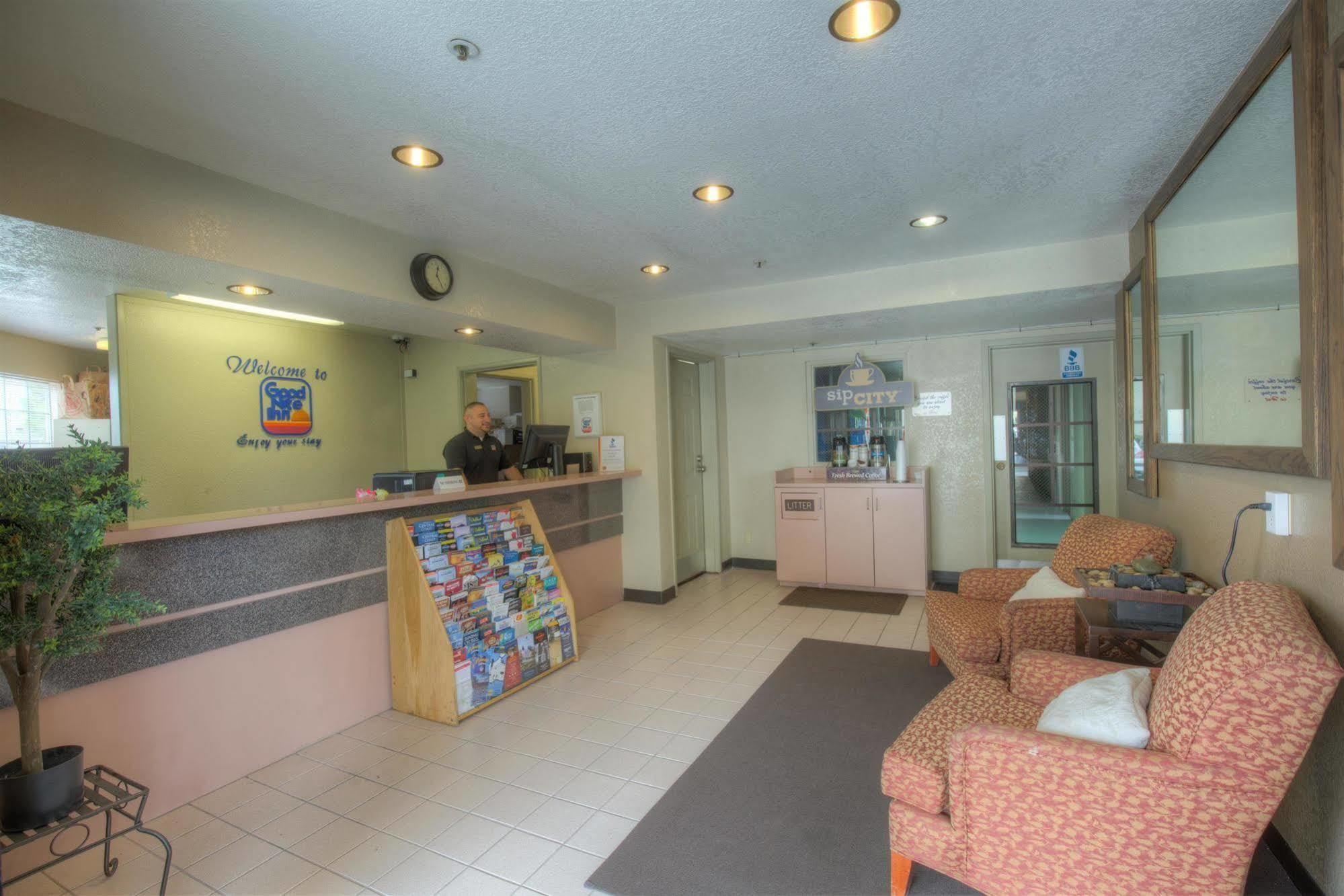 Good Nite Inn Fremont Ngoại thất bức ảnh